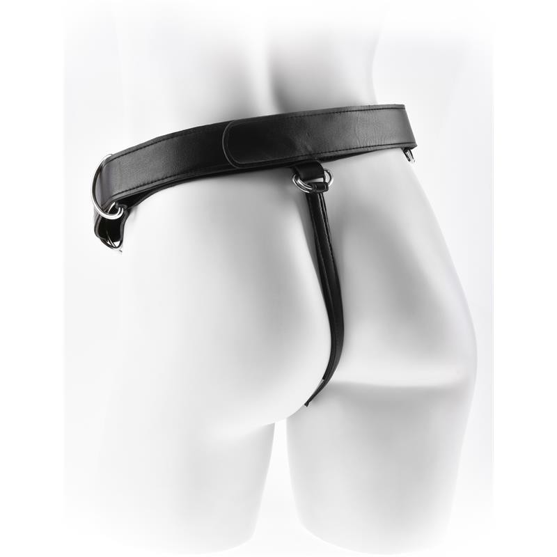 King Cock joue dur avec des harnais noirs