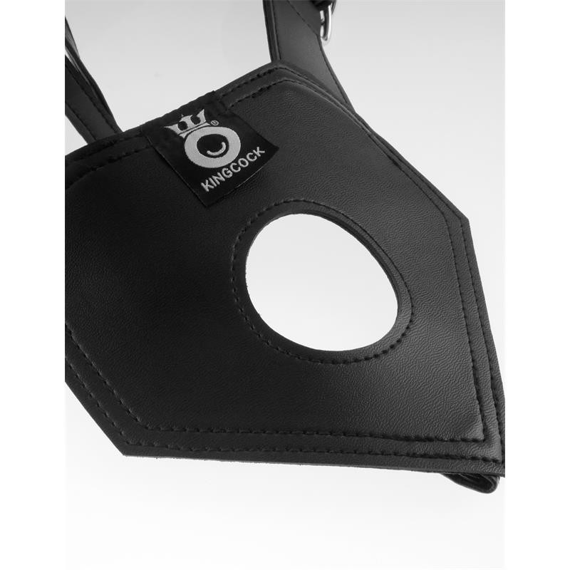 King Cock joue dur avec des harnais noirs