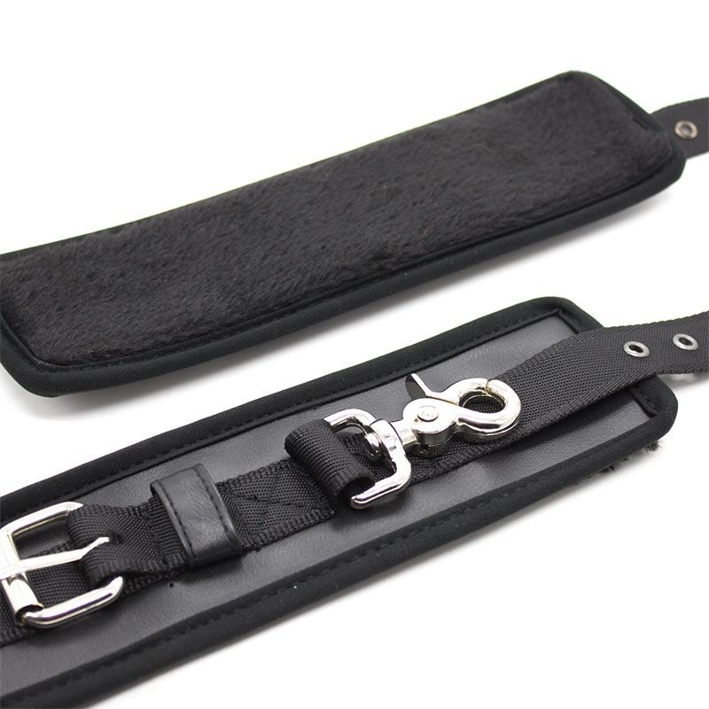 menottes en cuir mousqueton Grande noir