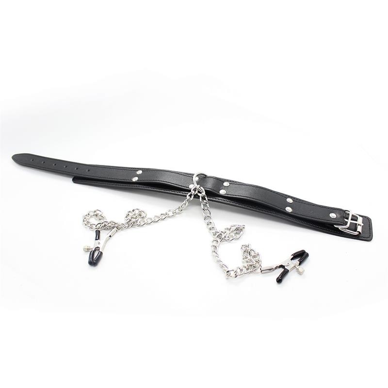 Collier avec nipples et chaine en metal noir