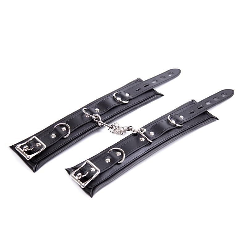 menottes pour cheville noir