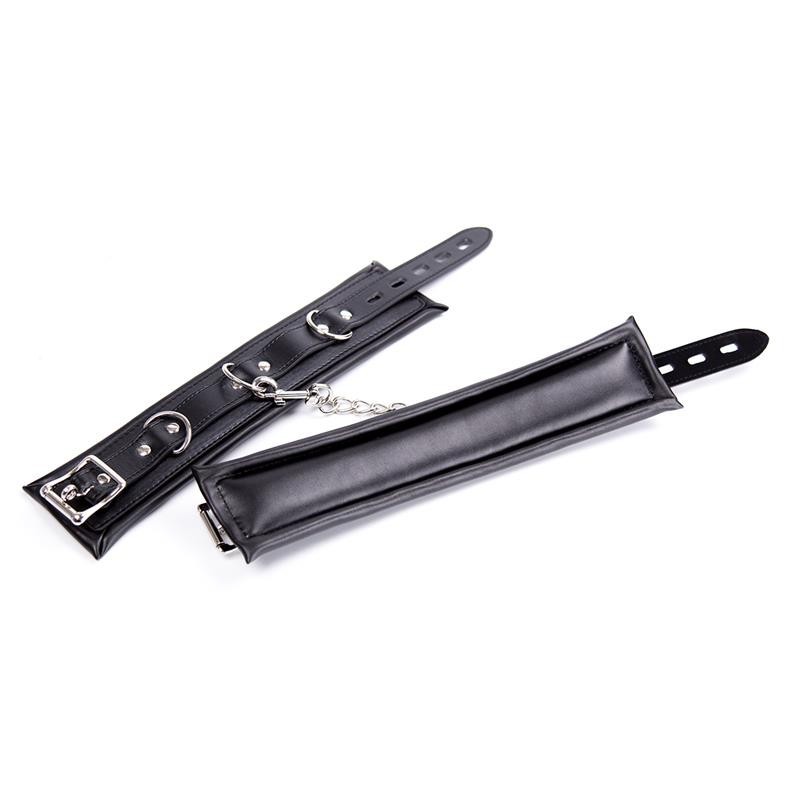menottes pour cheville noir