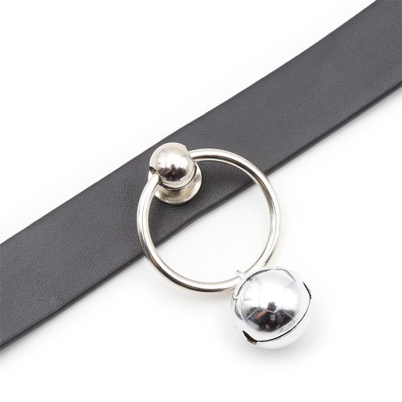 Collier avec anneau et clochette noir