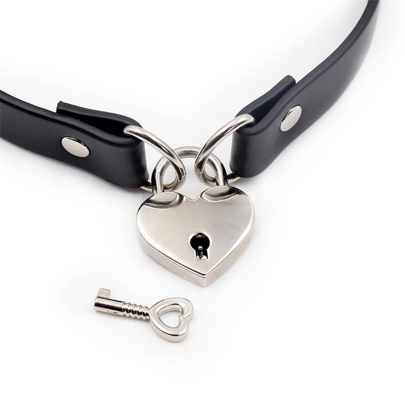 Collier avec cadenas de coeur cuir vegan Taille Unique