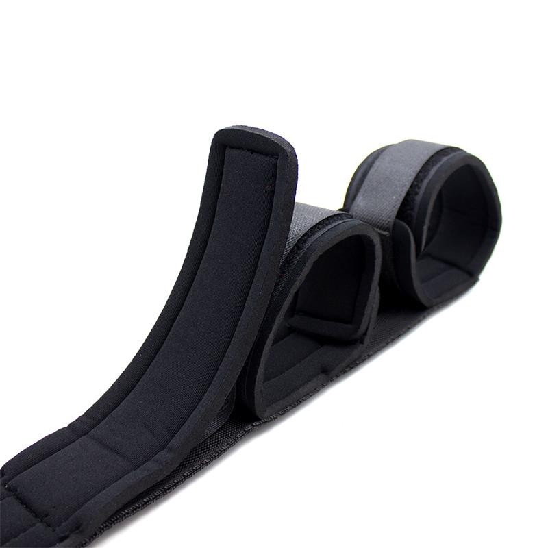 Barra Espaciadora avec Barra Rígida et menottes avec Esponja