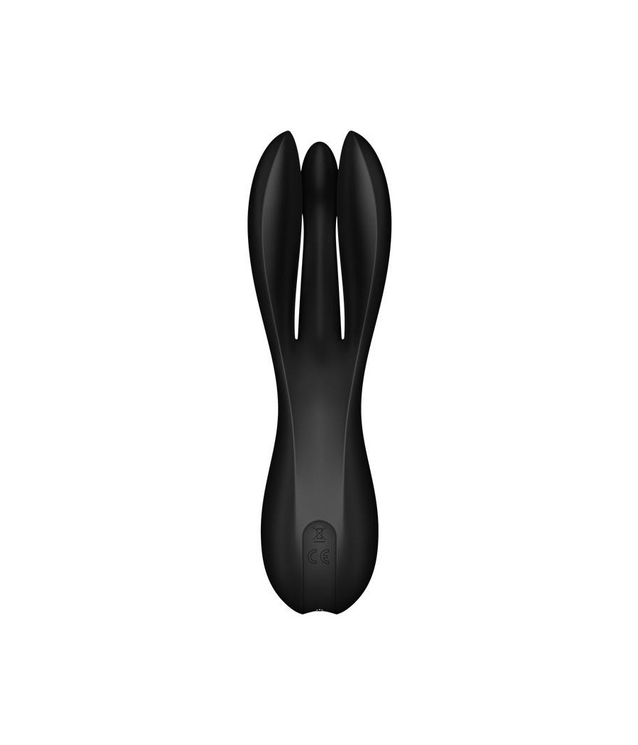 Trio de vibromasseurs pour deux noirs