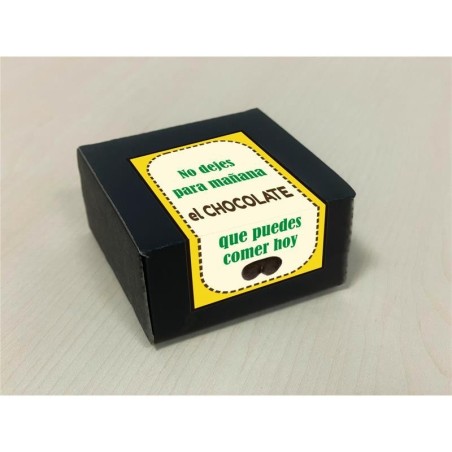 boite de 8 bonbons Chocolat pur forme seins