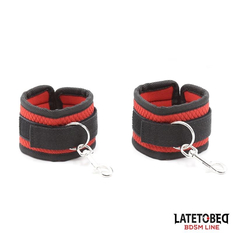 Restrictions de lit avec masque menottes réglables et amovibles