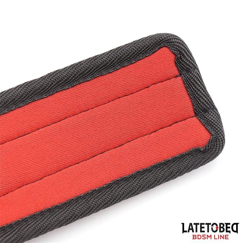 Restrictions de lit avec masque menottes réglables et amovibles