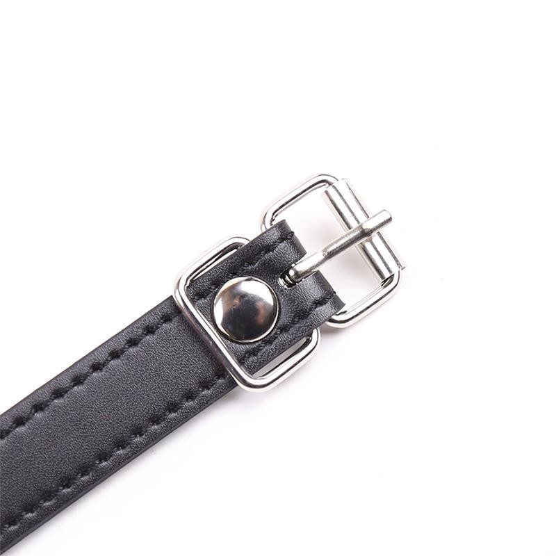 baillon forme de bouche reglable 39-58 cm