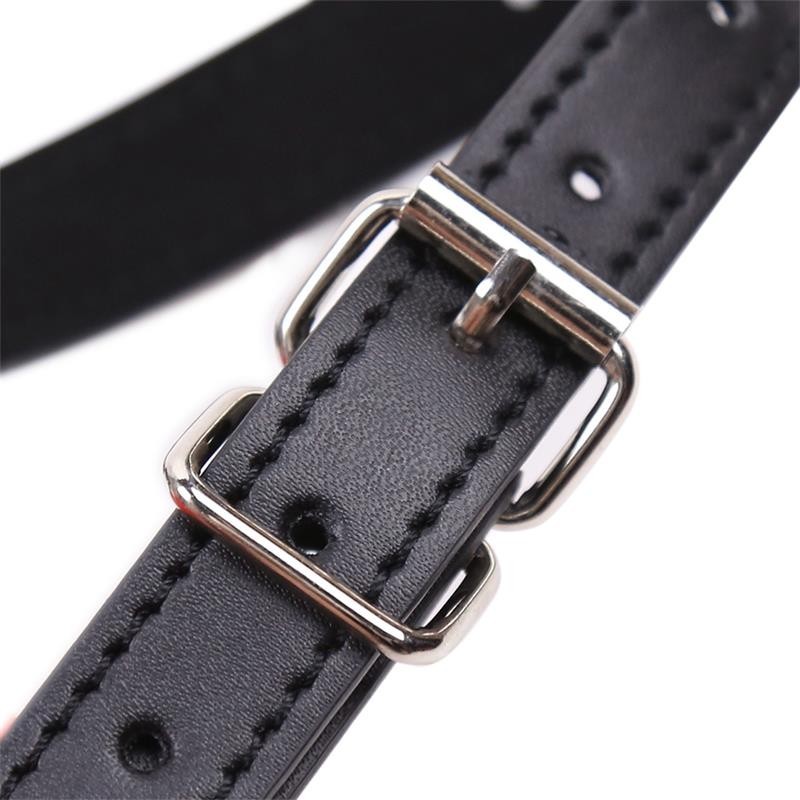 baillon forme de bouche reglable 39-58 cm