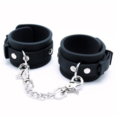 Rimba Latex play menottes 4 cm