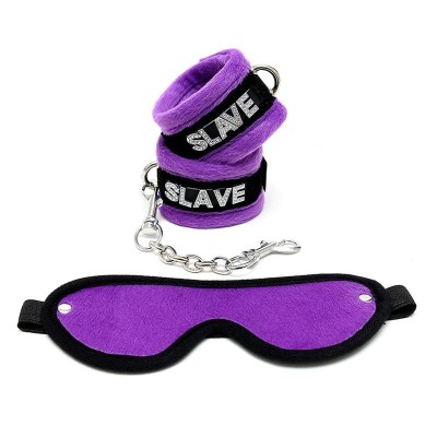 Bondage play menottes et masque couleur pourpre