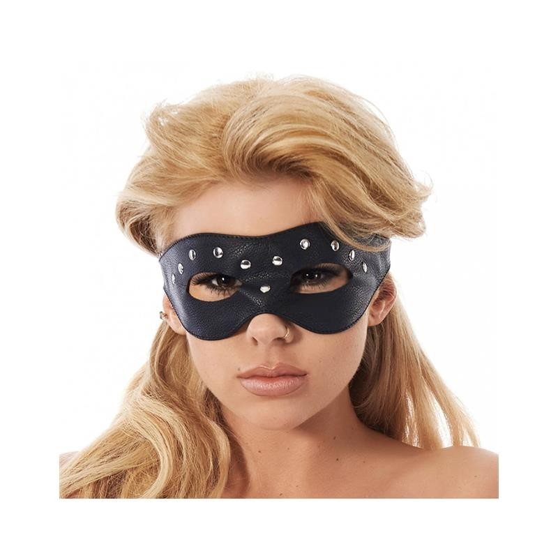 masque cuir ouverture des yeux avec cloux