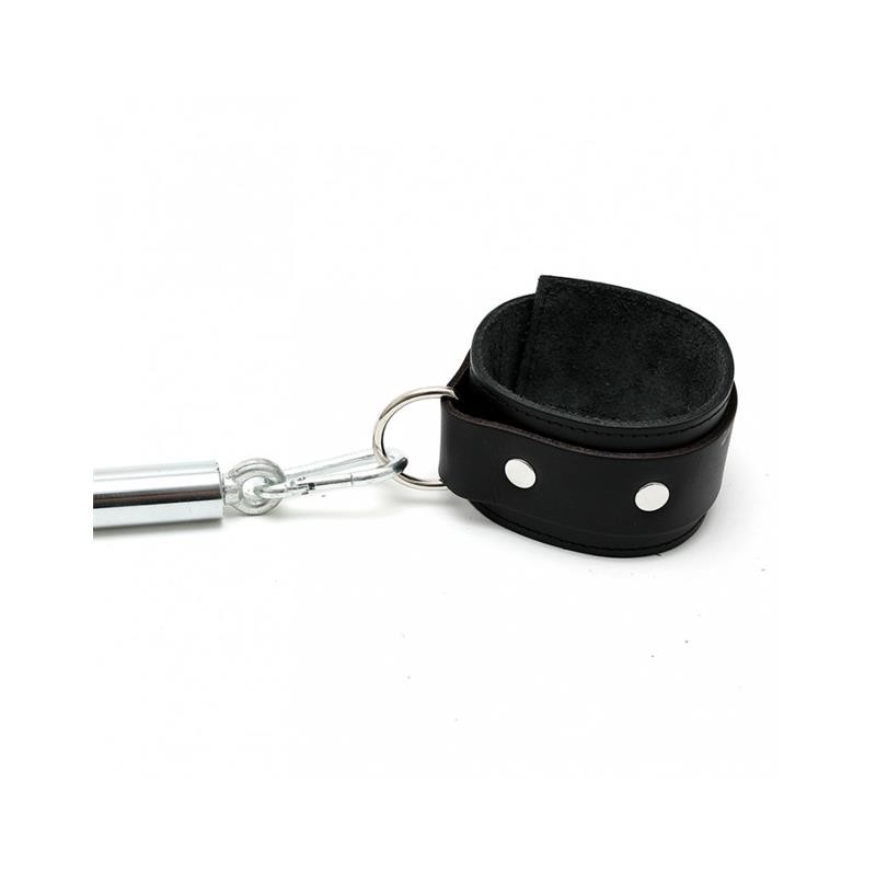 Barre réglable pour pieds